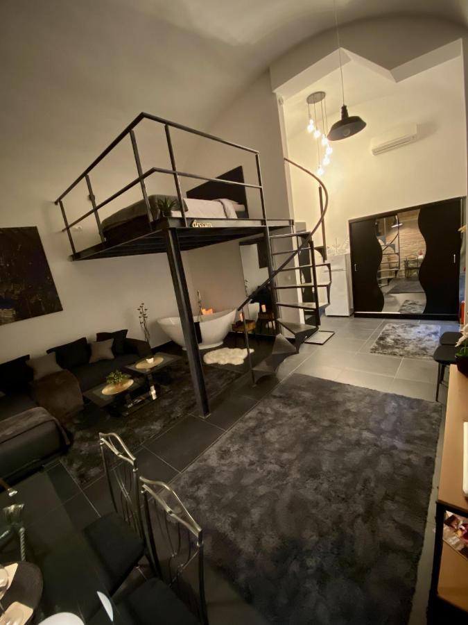Kiraly Street , Stylish Apartment Budapest Exterior photo